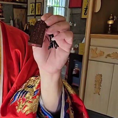 手持木製令牌